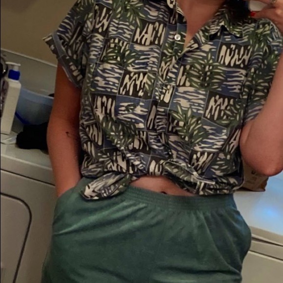 Meet your Posher, Emma - Picture 3 of 4